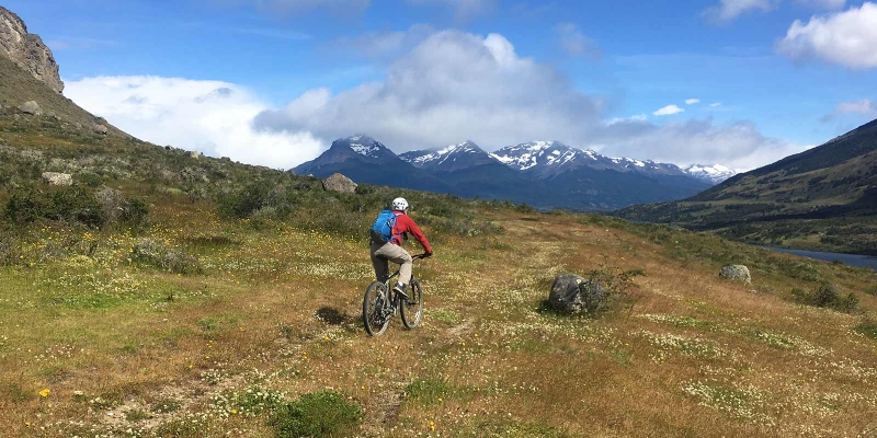 Mountain_biking_Patagonia
